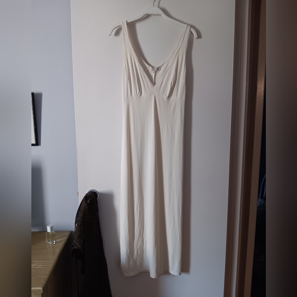 Women’s Cream Sleeveless Maxi Dress - Classic Minimal